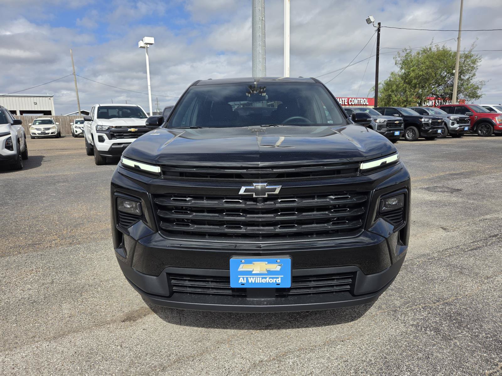 New 2027 Chevrolet Traverse LT w/ Midnight/Sport Edition FWD image 8