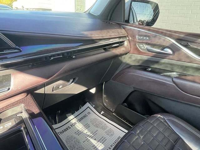 Used 2022 Cadillac Escalade ESV Sport Platinum w/ LPO, ONYX Package image 22