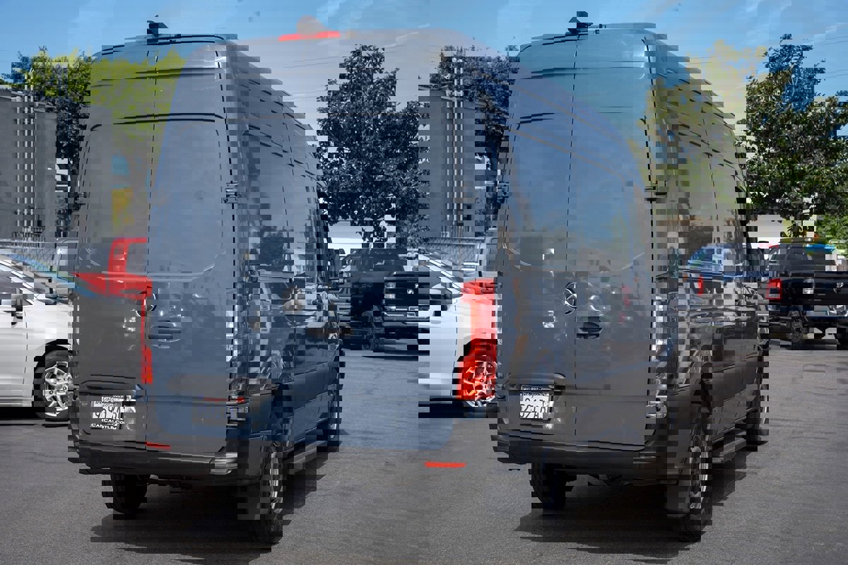 Used 2019 Mercedes-Benz Sprinter 144 image 6