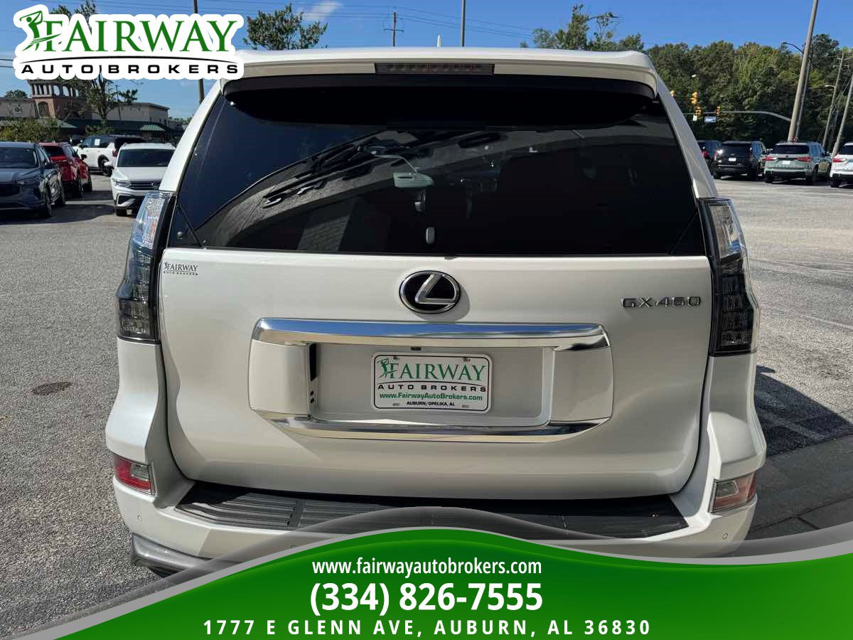 Used 2023 Lexus GX 460 Premium w/ Accessory Package AWD/4WD image 7