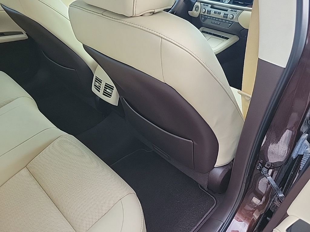 Used 2017 Lexus ES 350 w/ Navigation System Package FWD image 39