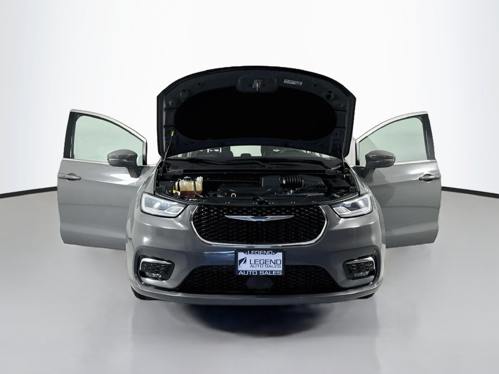Used 2022 Chrysler Pacifica Touring-L FWD image 22