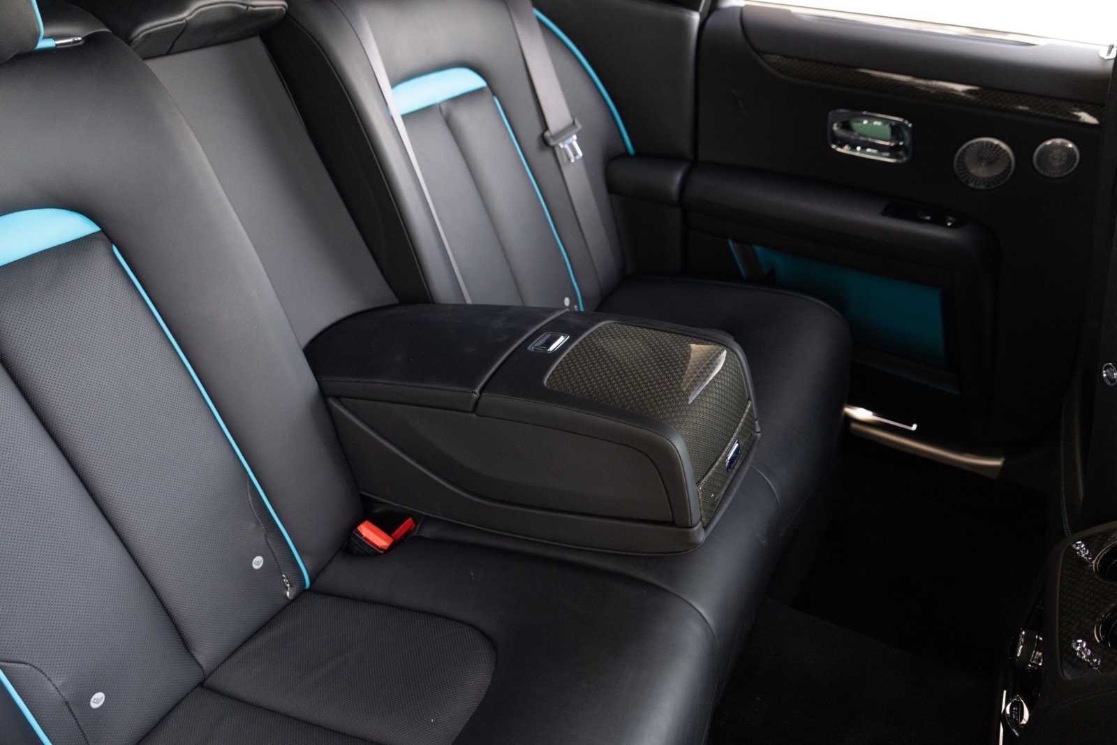 Used 2023 Rolls-Royce Ghost Black Badge w/ Black Badge Ghost Package AWD/4WD image 64