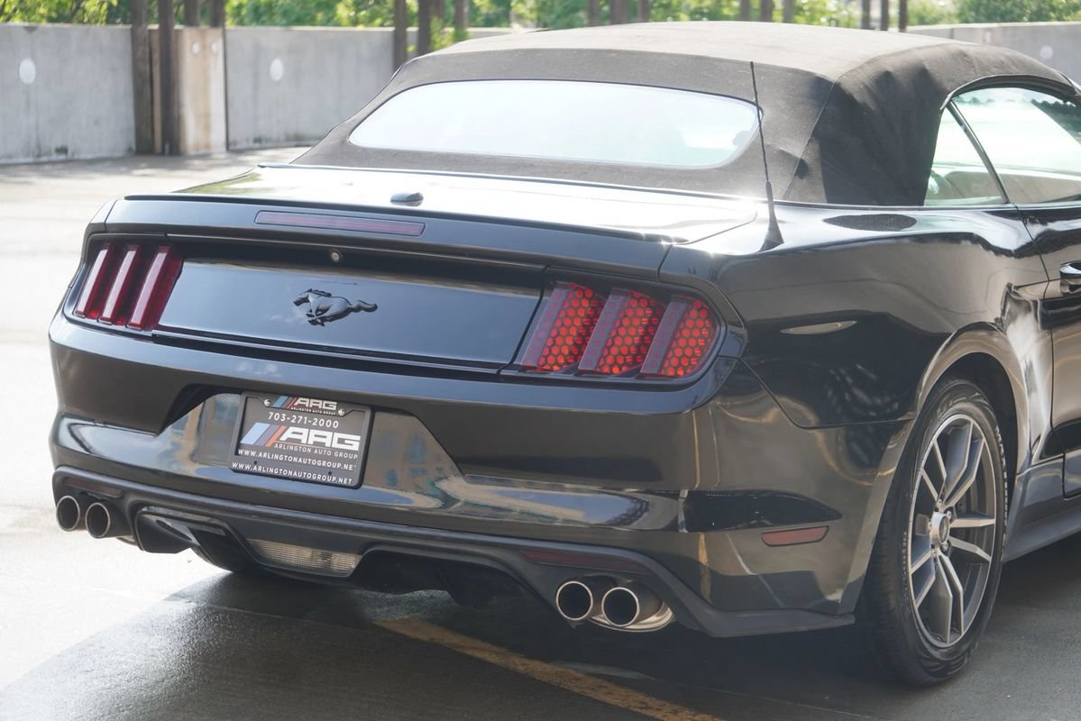Used 2015 Ford Mustang Premium RWD image 33