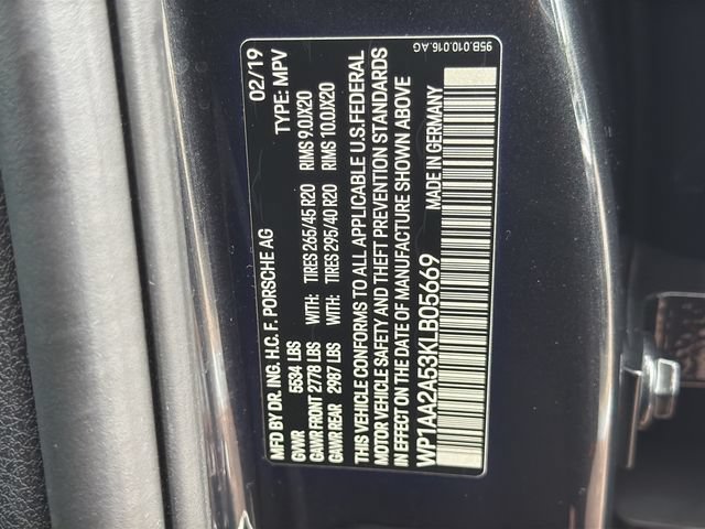 Used 2019 Porsche Macan AWD/4WD image 34