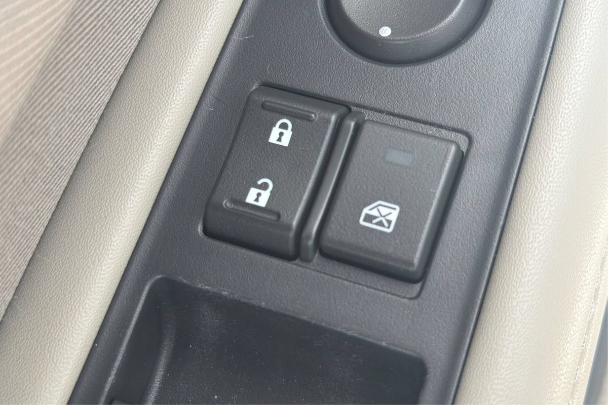 Used 2018 Honda HR-V LX image 33