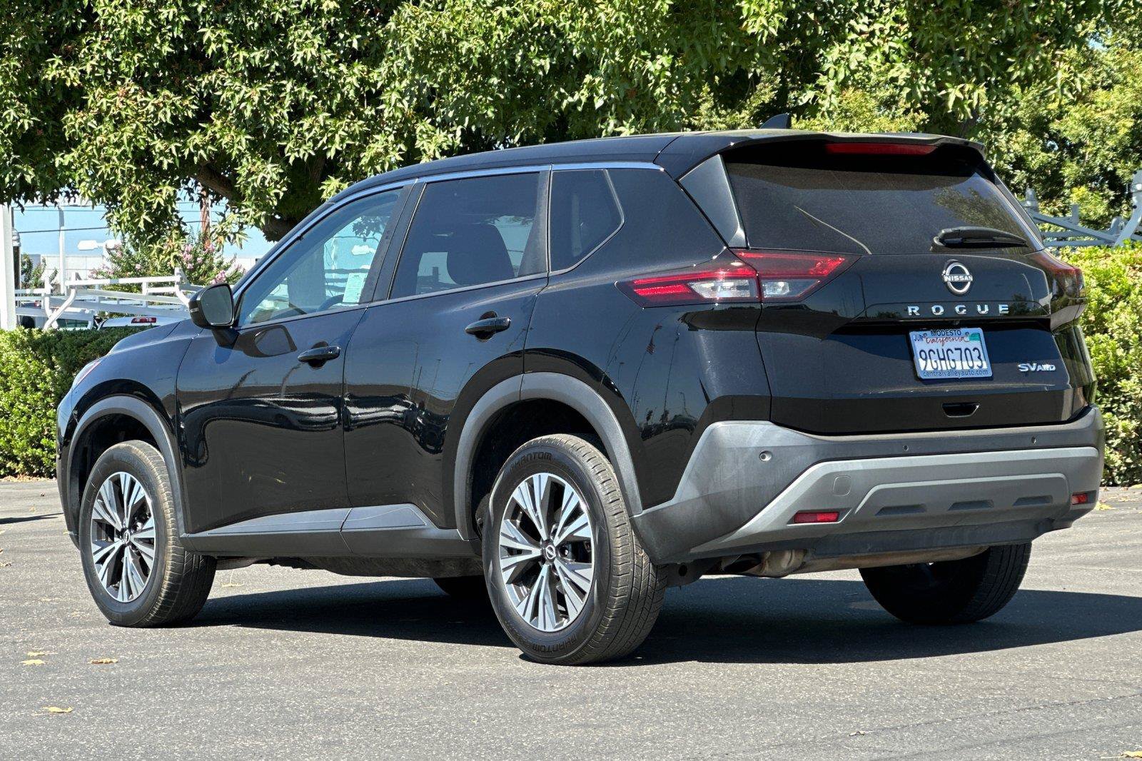 Certified 2022 Nissan Rogue SV AWD/4WD image 5