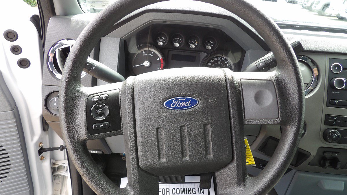 Used 2012 Ford F450 XLT w/ Ambulance Preparation Pkg RWD image 9