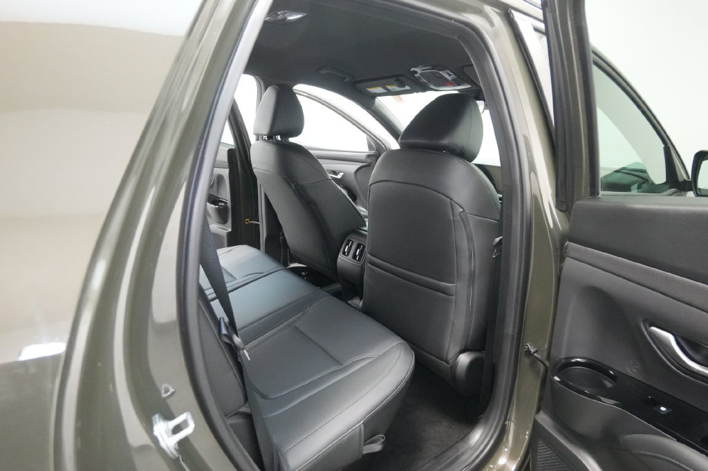 Used 2025 Hyundai Santa Cruz XRT AWD/4WD image 30