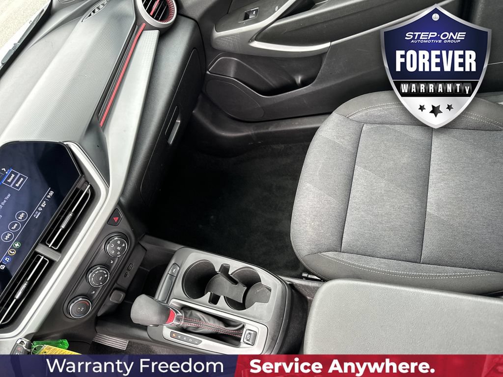 Used 2024 Chevrolet Trax RS FWD image 24