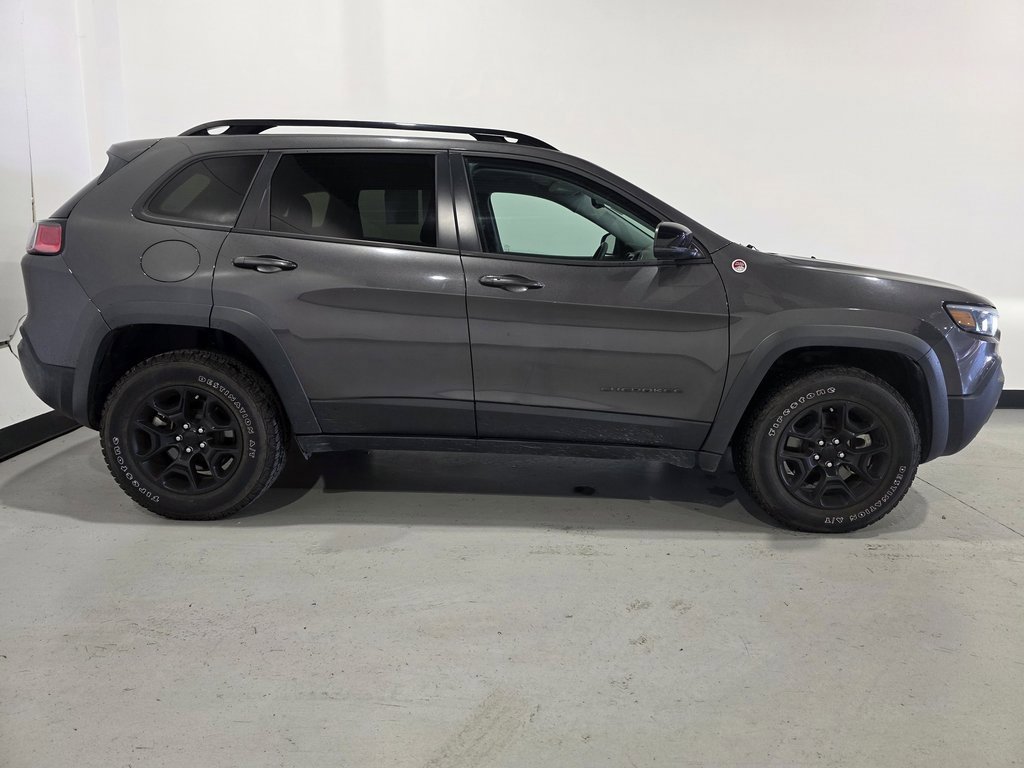 Used 2022 Jeep Cherokee Trailhawk w/ Trailer Tow Group image 23