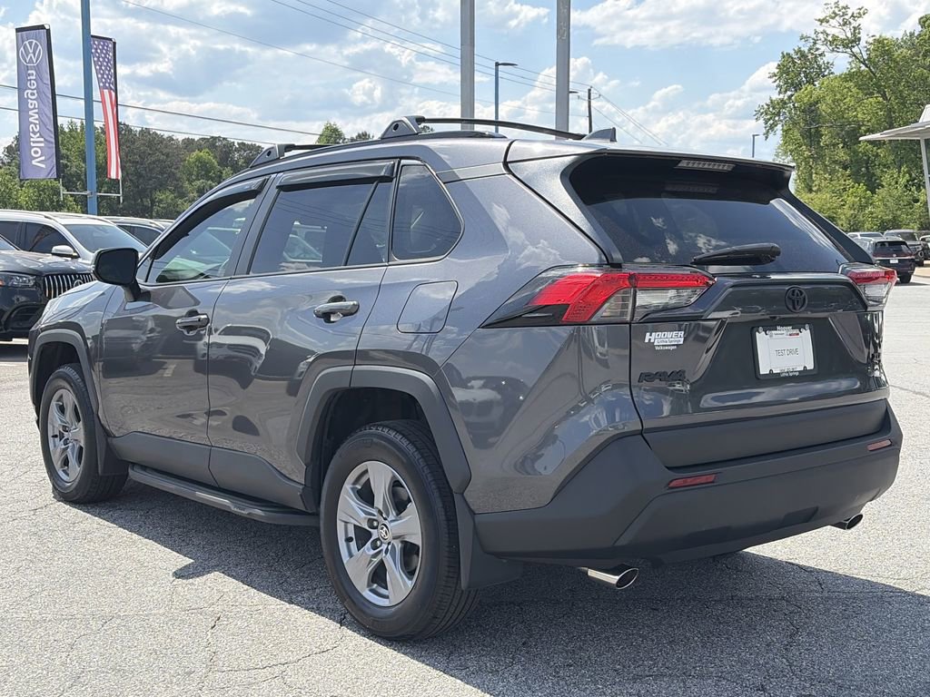 Used 2024 Toyota RAV4 XLE w/ Convenience Package FWD image 4