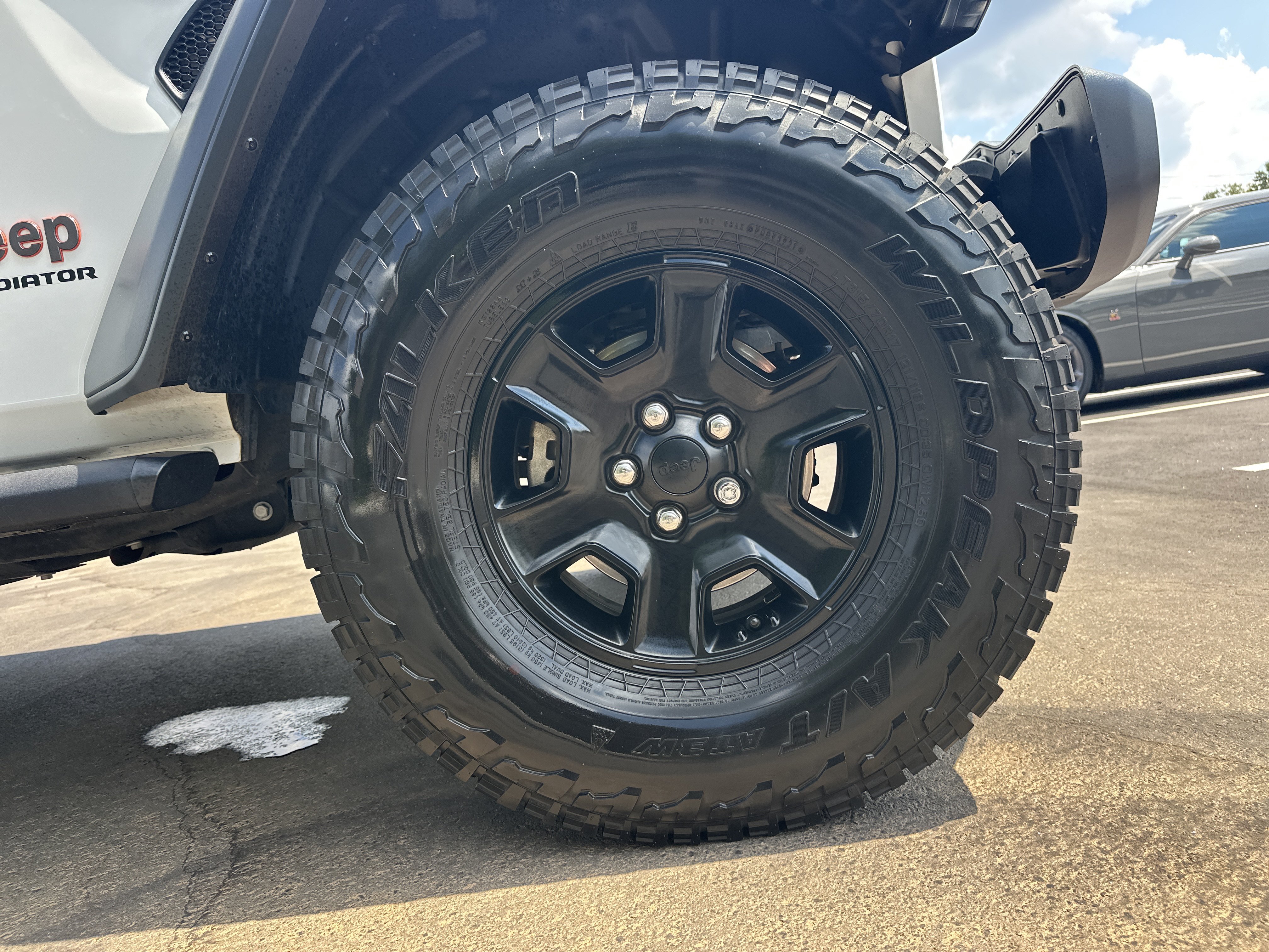 Used 2021 Jeep Gladiator Mojave AWD/4WD image 14