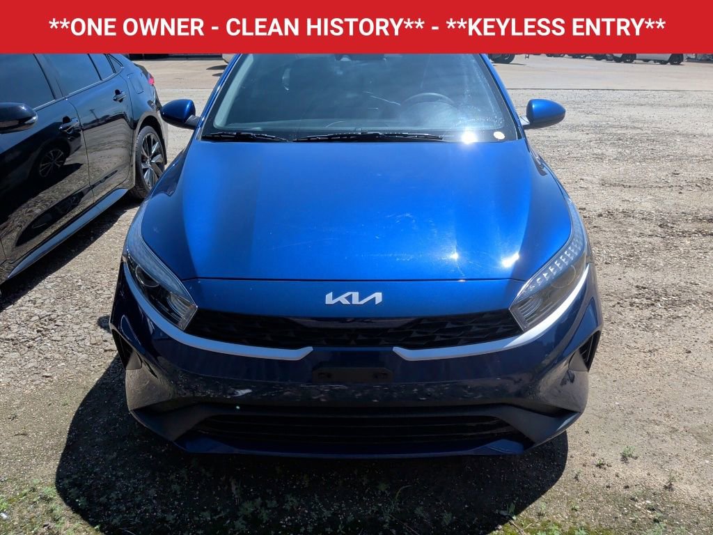 Used 2022 Kia Forte LXS FWD image 2
