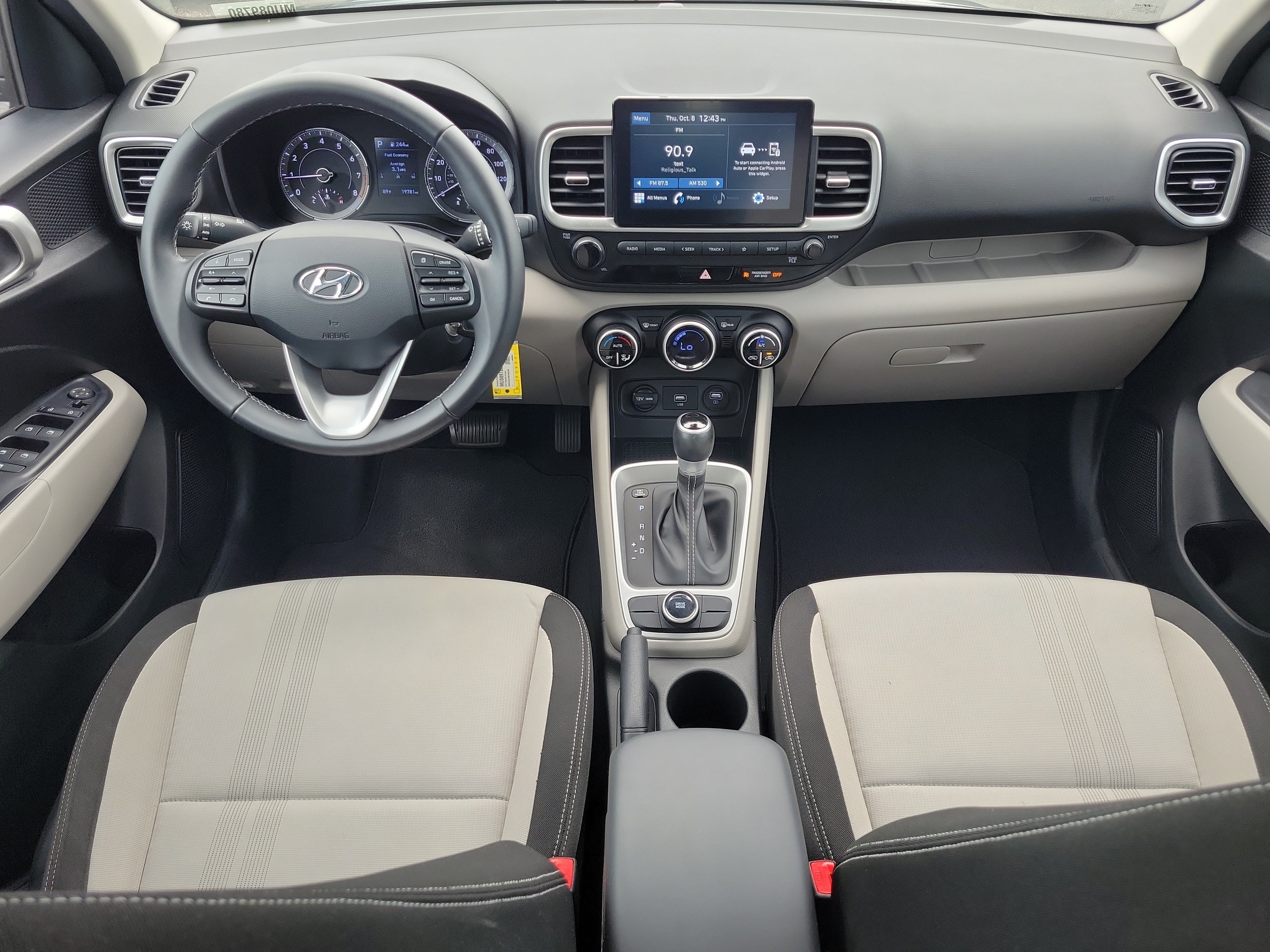 Used 2021 Hyundai Venue SEL FWD image 15