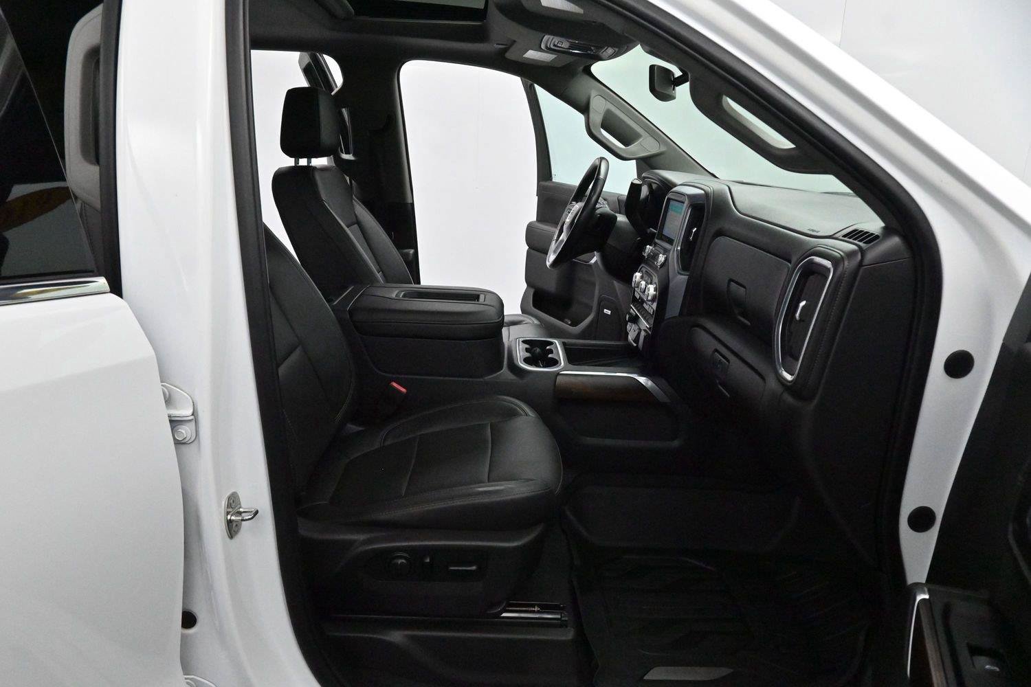 Used 2019 GMC Sierra 1500 SLT w/ SLT Premium Plus Package AWD/4WD image 32