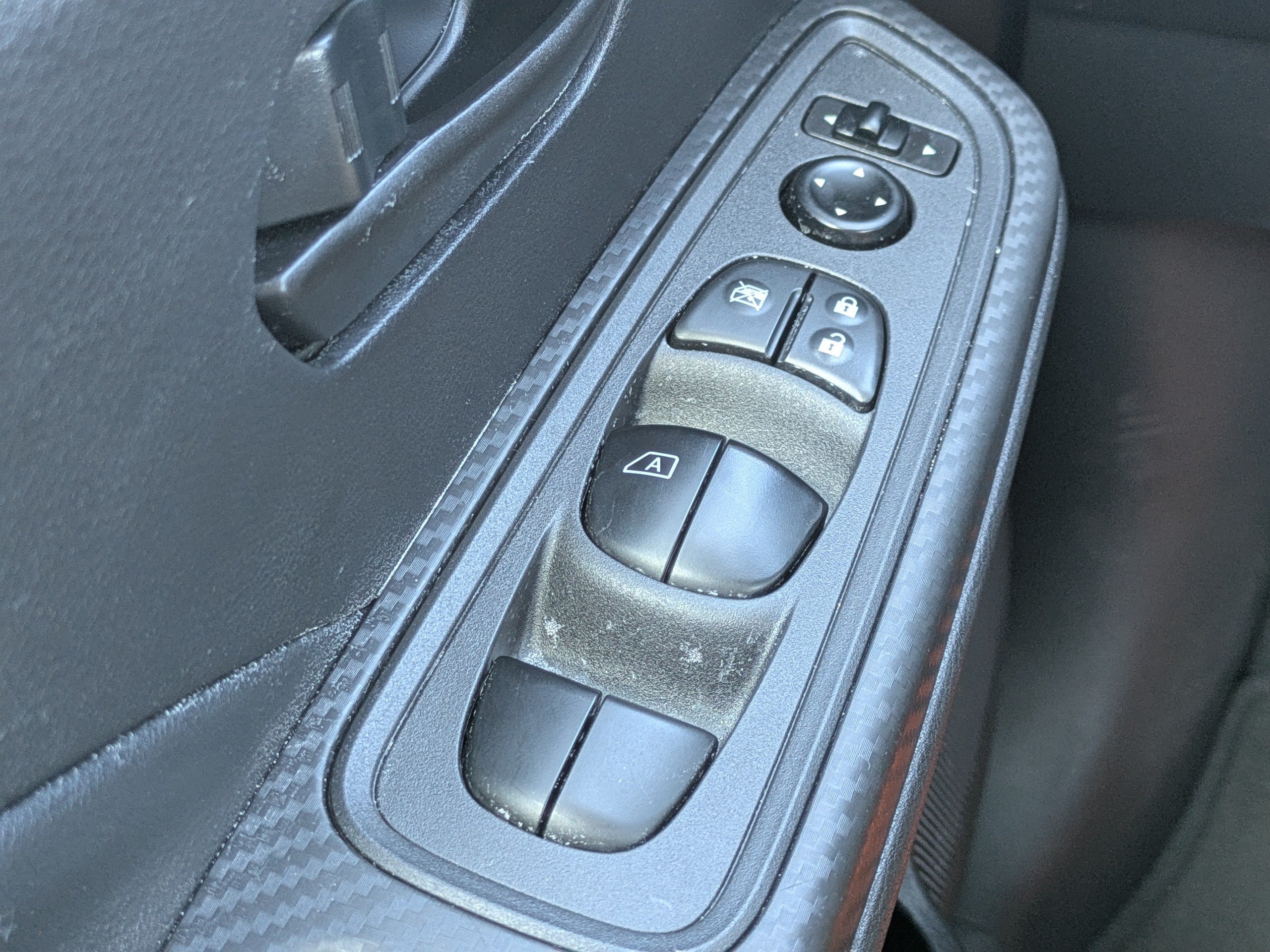 Used 2025 Nissan Versa S w/ Trunk Package FWD image 19