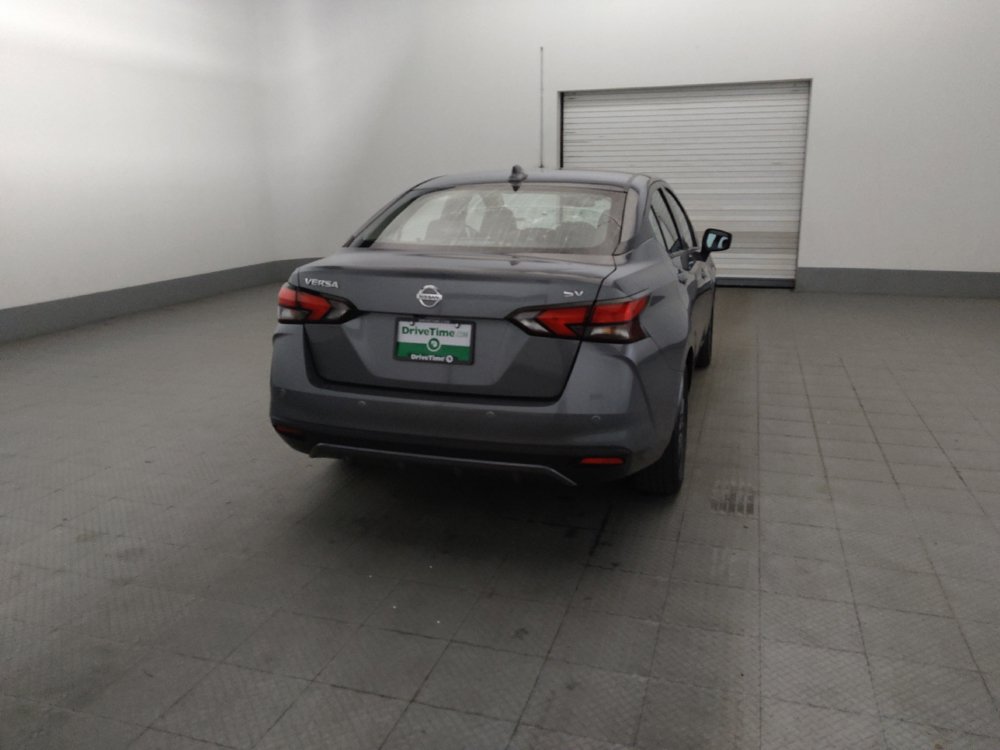 Used 2021 Nissan Versa SV FWD image 7