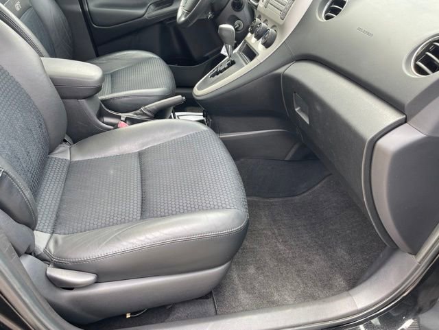 Used 2009 Pontiac Vibe GT FWD image 26