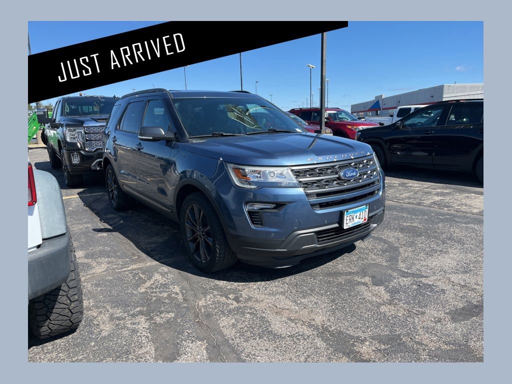 Used 2018 Ford Explorer XLT w/ Equipment Group 202A AWD/4WD image 1