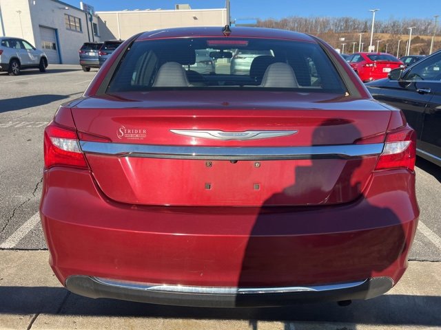 Used 2013 Chrysler 200 Touring image 4