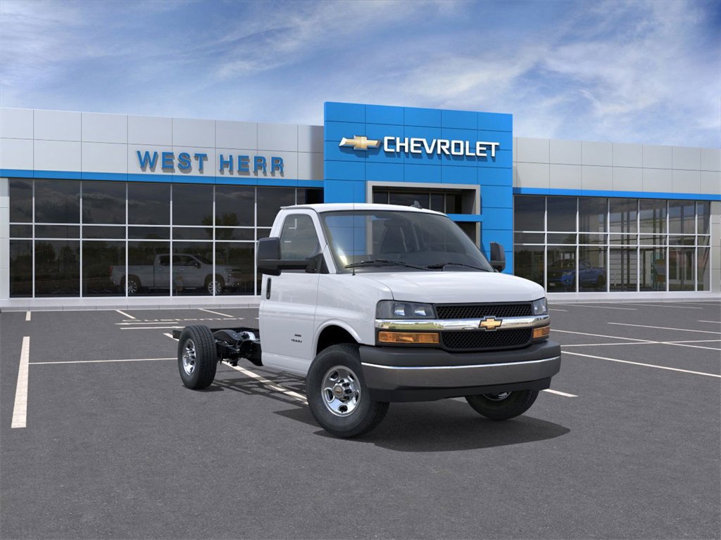 New 2025 Chevrolet Express 3500 w/ Power Convenience Package image 42