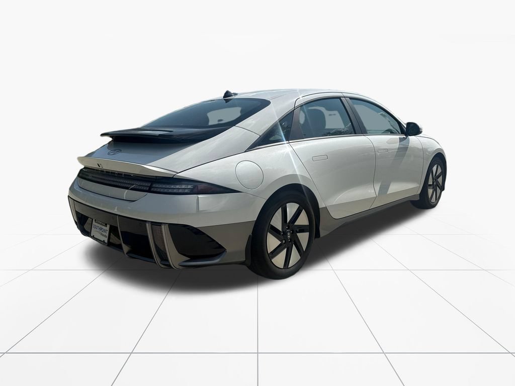 Used 2024 Hyundai Ioniq 6 SE RWD image 8