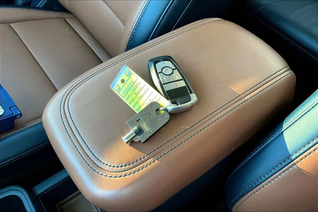 Used 2022 Ford Maverick Lariat w/ Lariat Luxury Package image 10