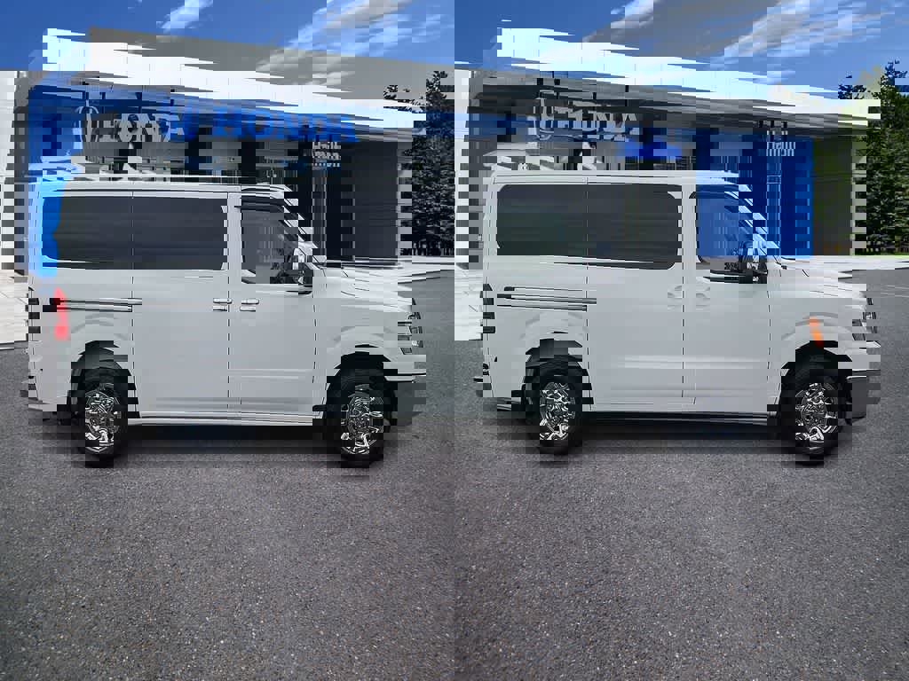 Used 2016 Nissan NV 3500 SV w/ SV Technology Package image 25