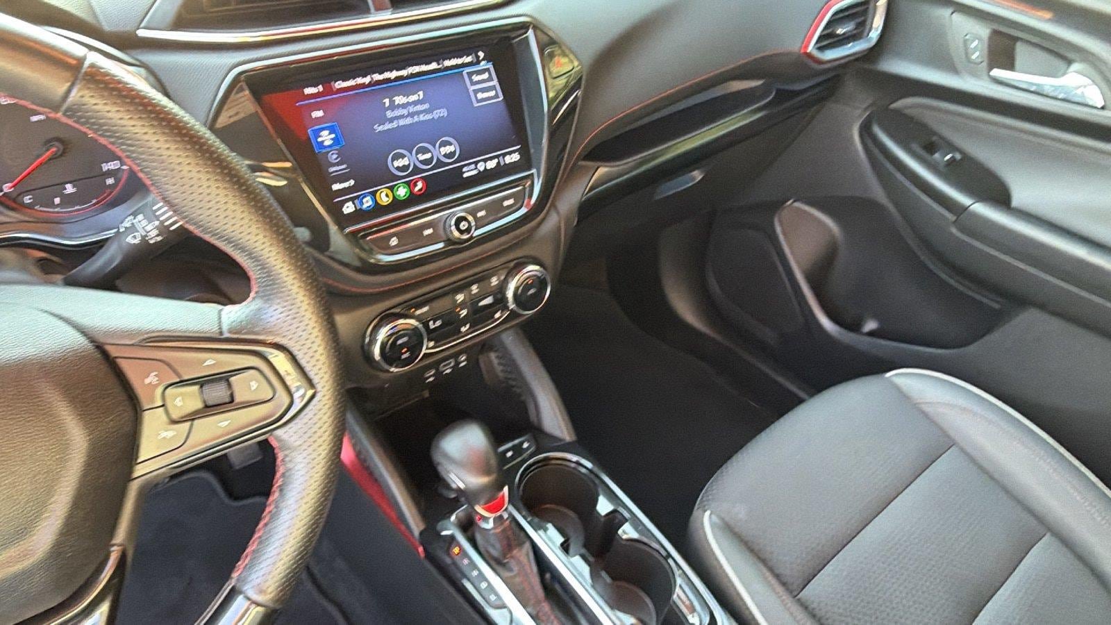 Used 2023 Chevrolet TrailBlazer RS w/ Convenience Package FWD image 5
