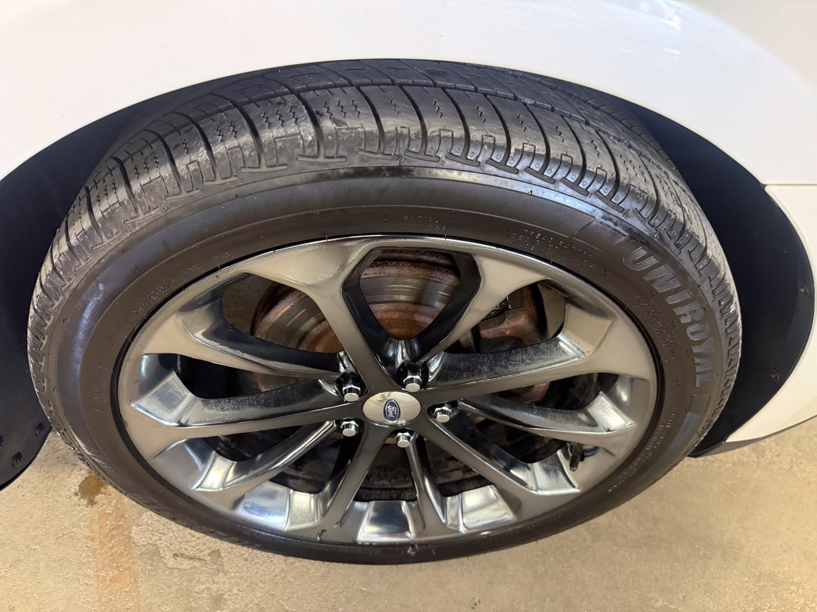 Used 2013 Ford Taurus Limited FWD image 13
