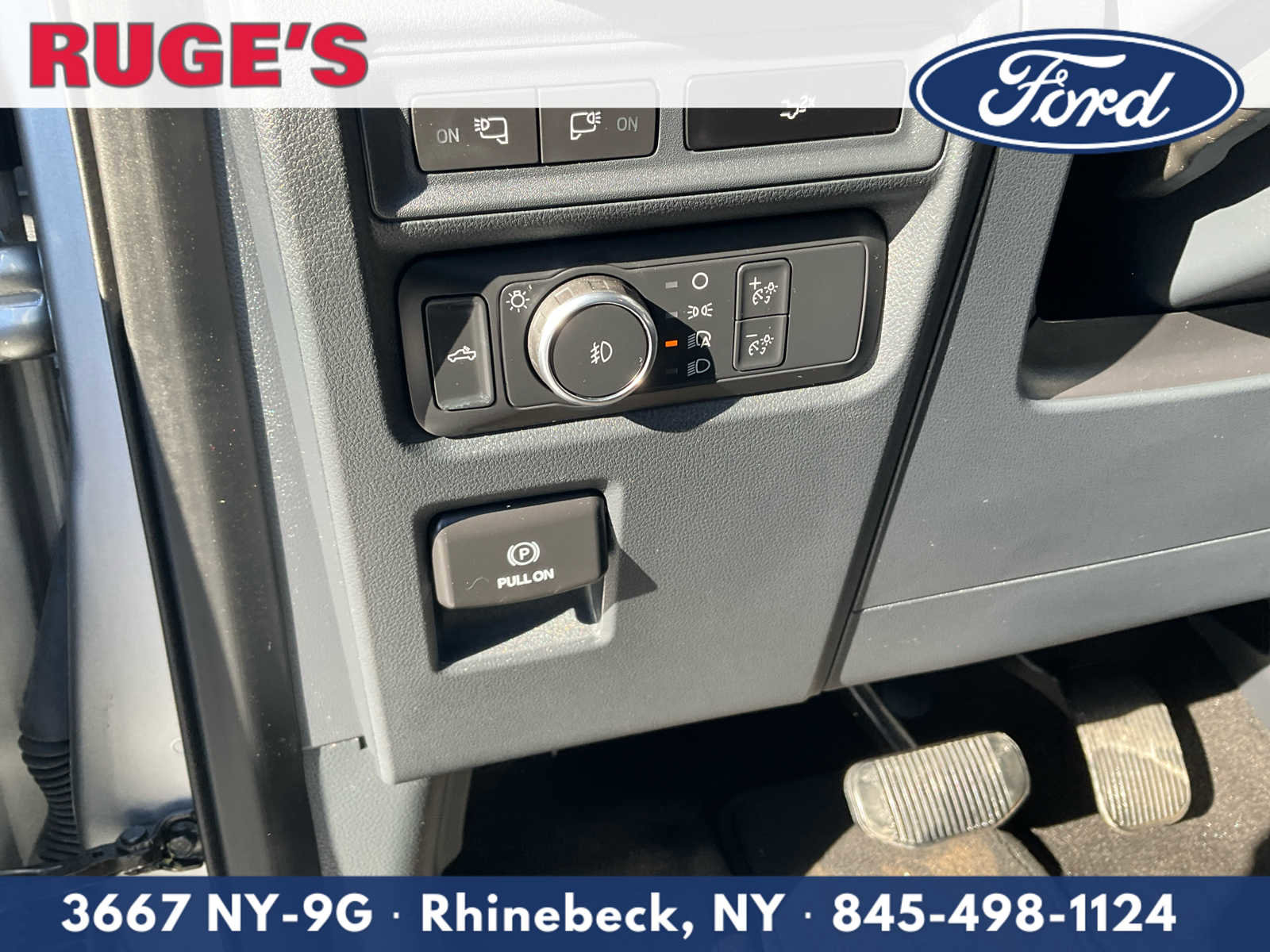 Certified 2022 Ford F150 XLT w/ Equipment Group 302A High image 18