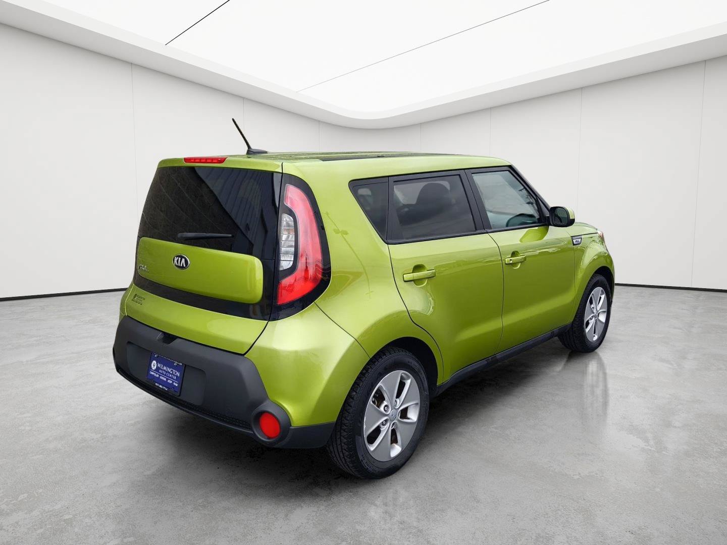 Used 2016 Kia Soul FWD image 2