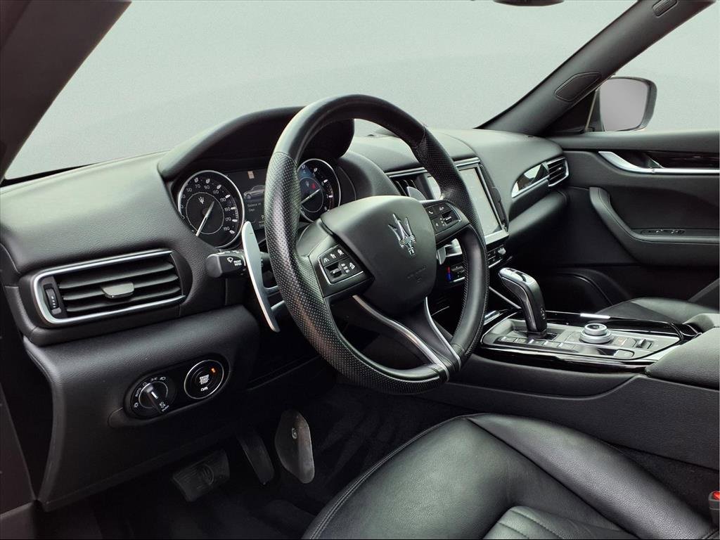 Used 2023 Maserati Levante Modena image 11