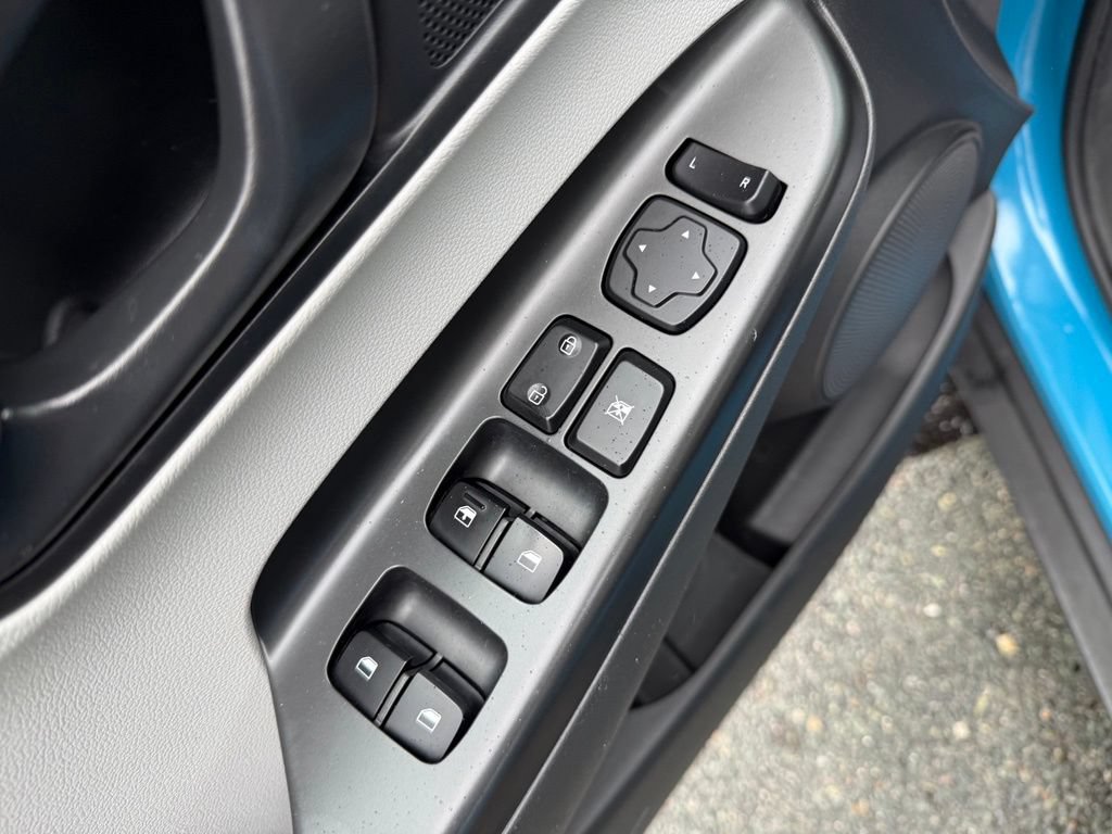 Certified 2022 Hyundai Kona SE AWD/4WD image 20