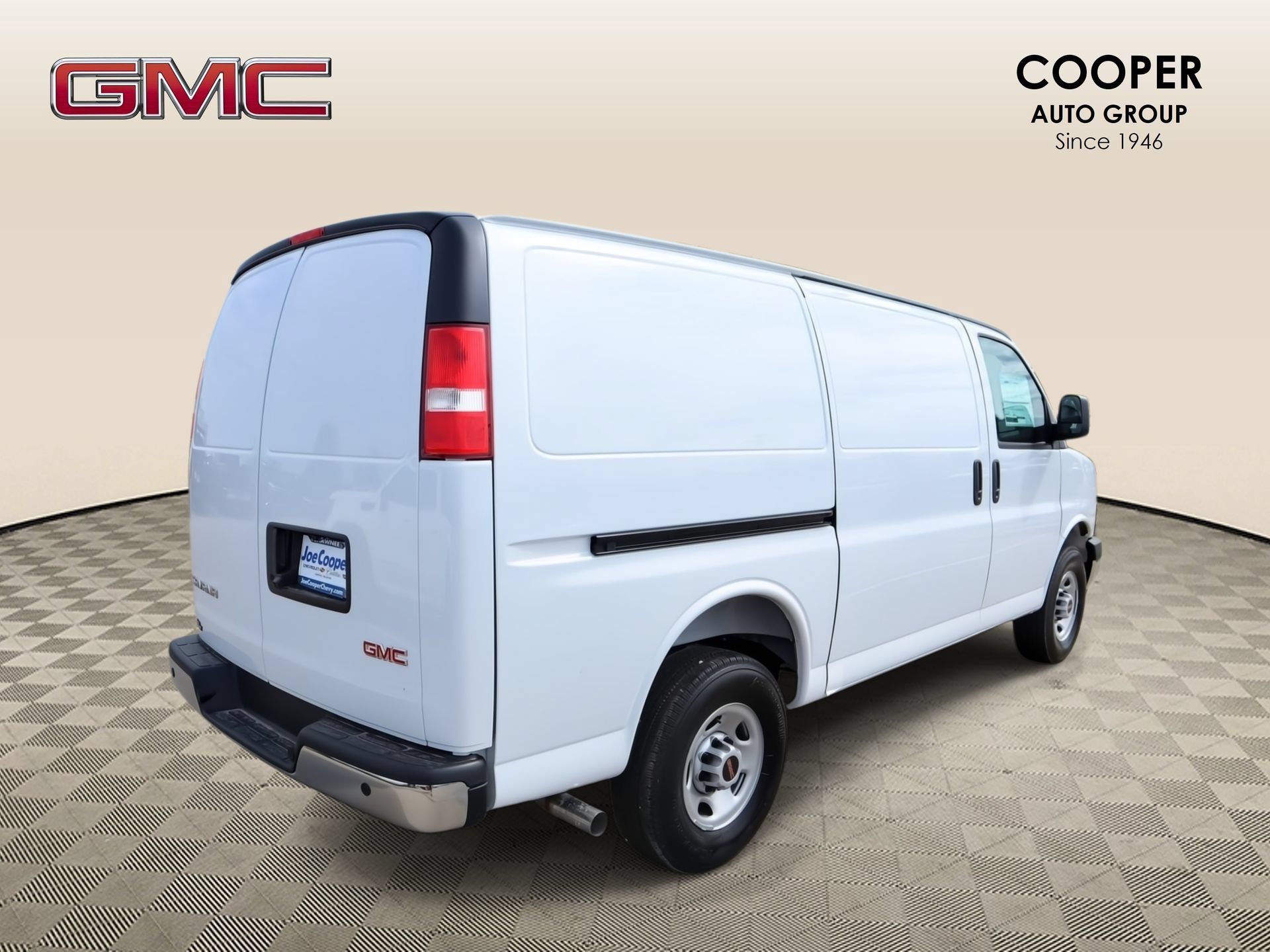 New 2026 GMC Savana 3500 w/ Driver Convenience Package RWD image 18