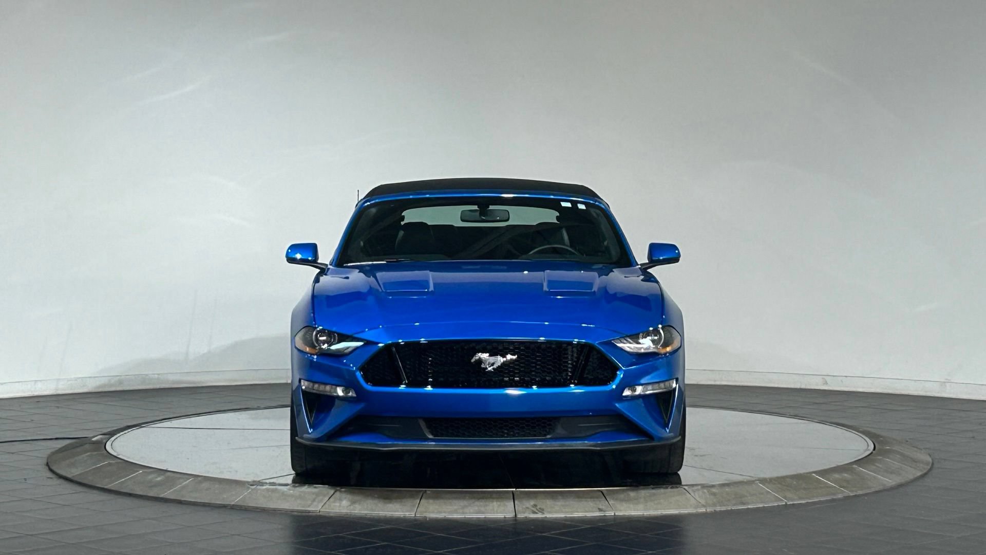 Used 2019 Ford Mustang GT Premium RWD image 5