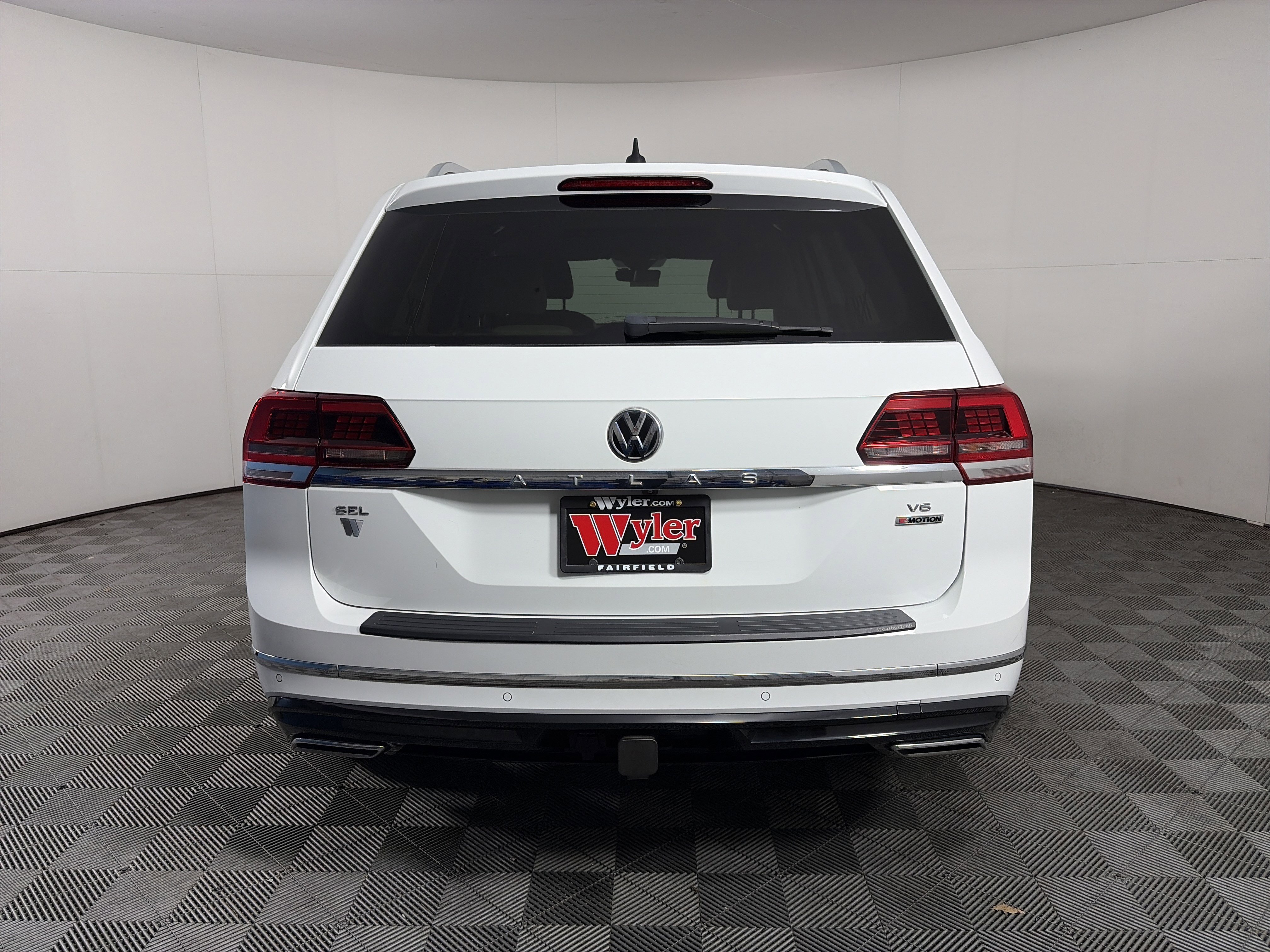 Used 2019 Volkswagen Atlas SEL R-Line image 17