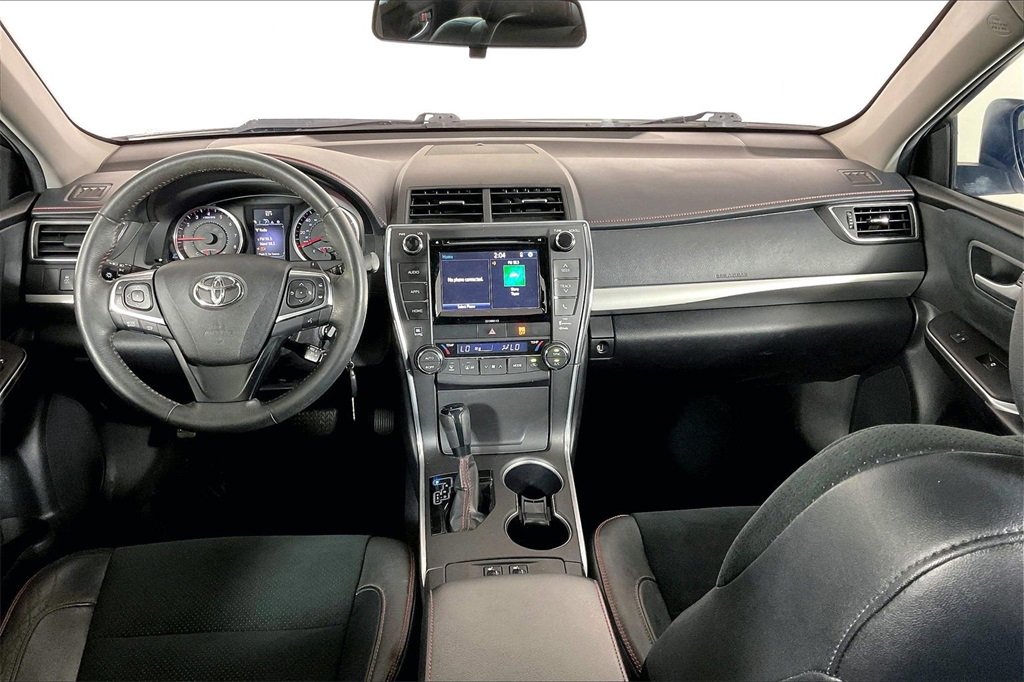 Used 2017 Toyota Camry XSE image 14