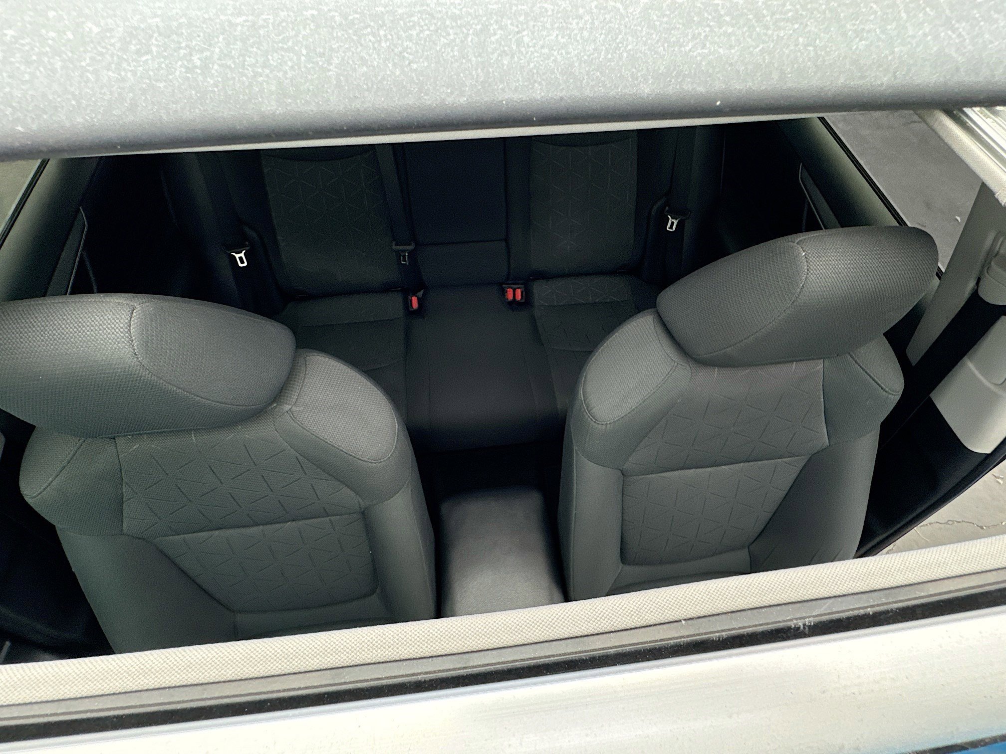 Used 2019 Toyota RAV4 XLE w/ Convenience Package image 14