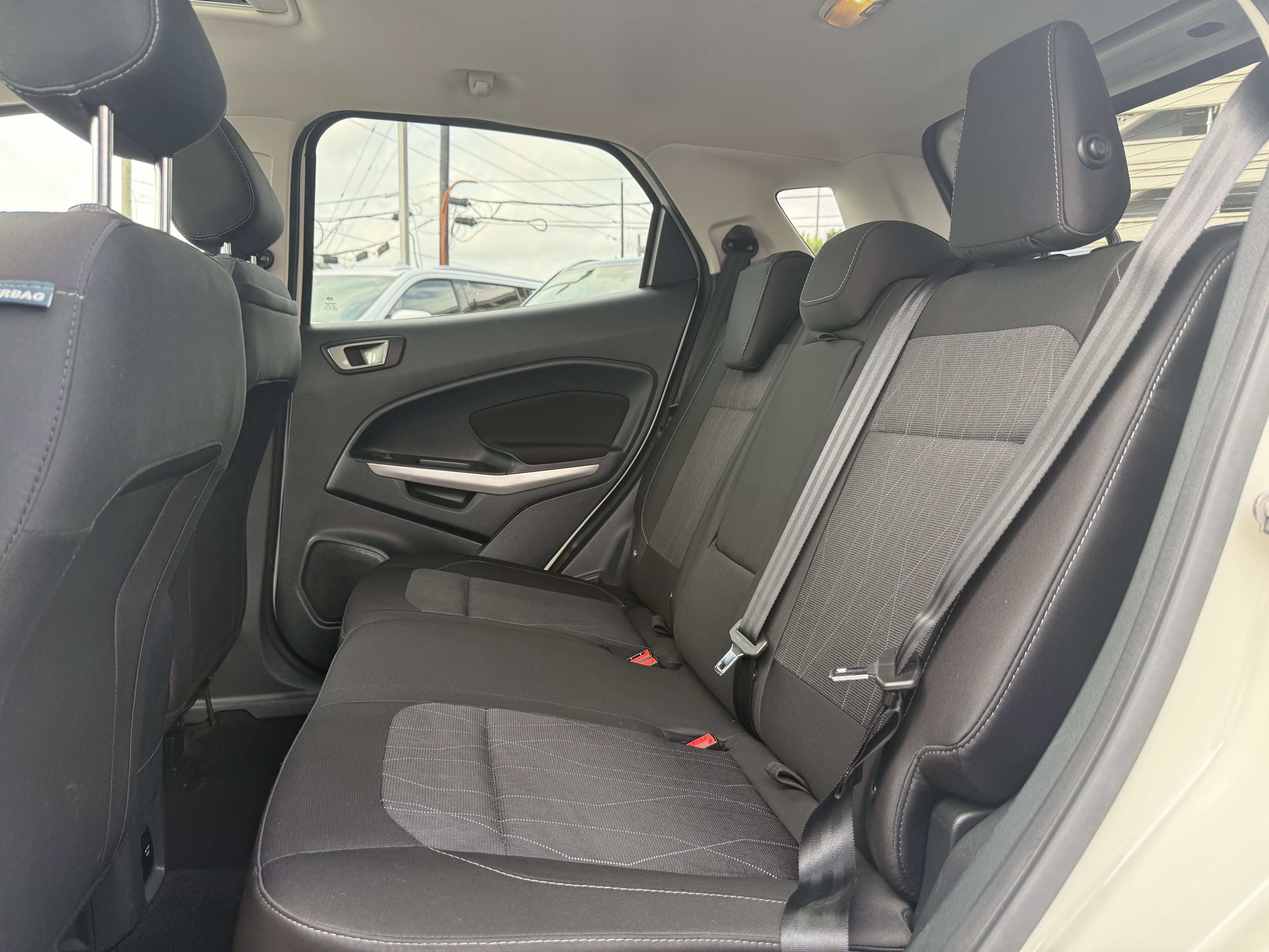 Used 2021 Ford EcoSport SE w/ SE Convenience Package image 15