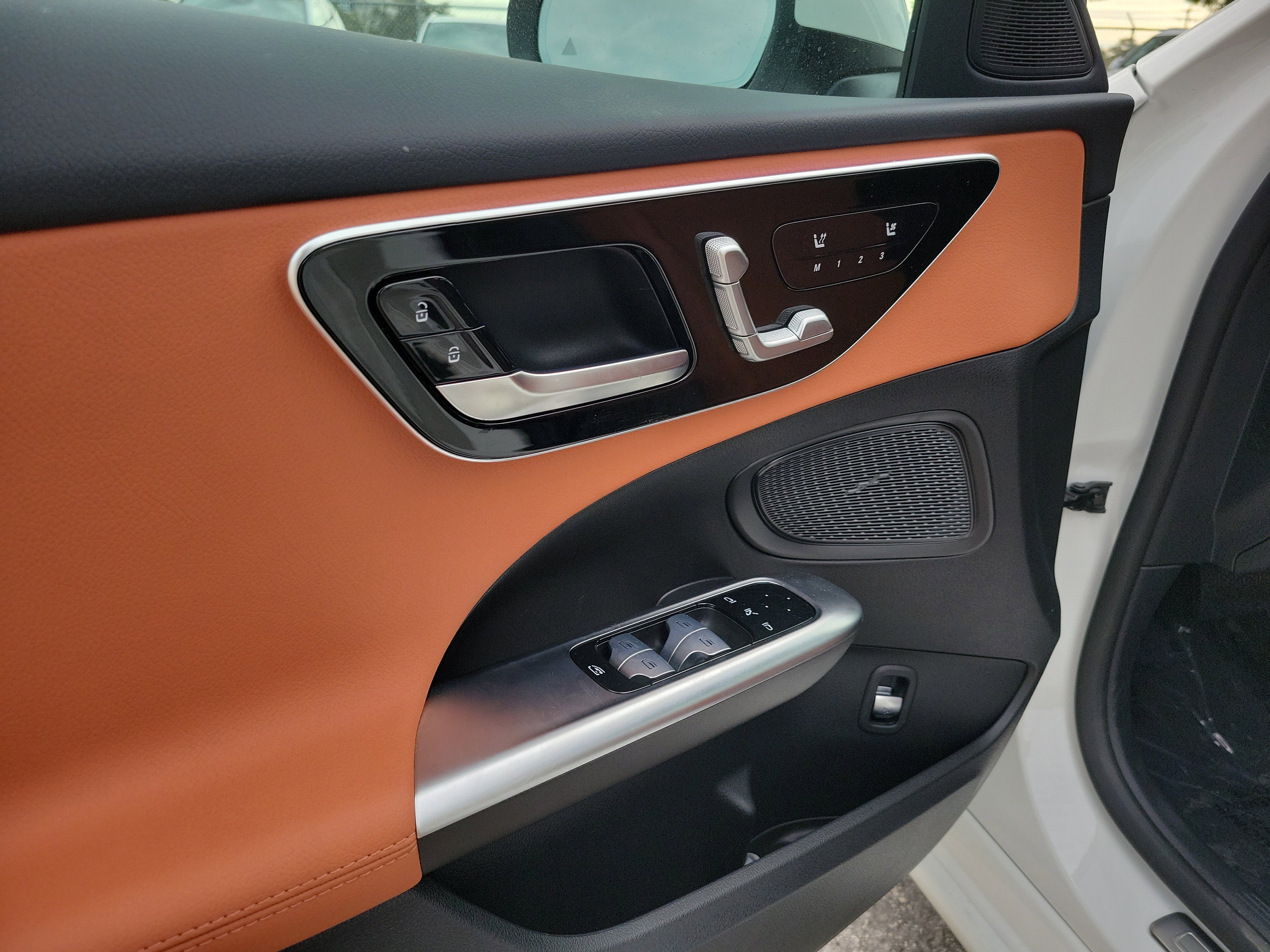 Certified 2025 Mercedes-Benz C 300 Sedan image 21