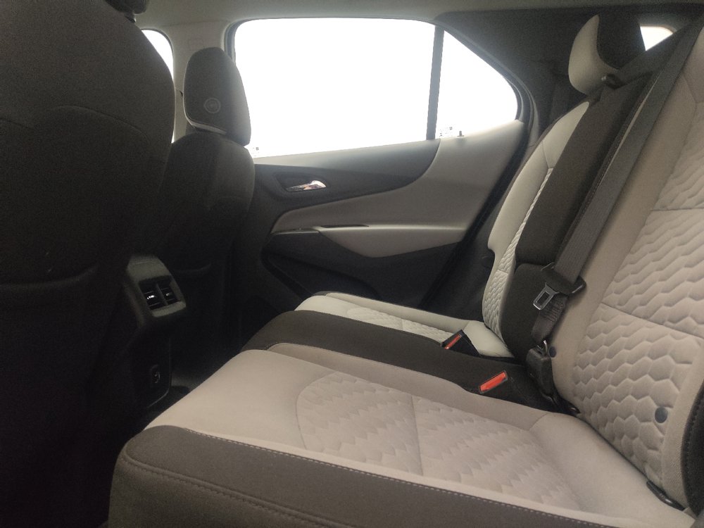 Used 2021 Chevrolet Equinox LS FWD image 18