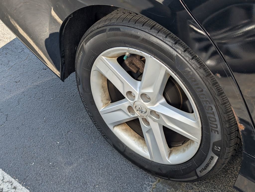 Used 2013 Toyota Camry SE image 19