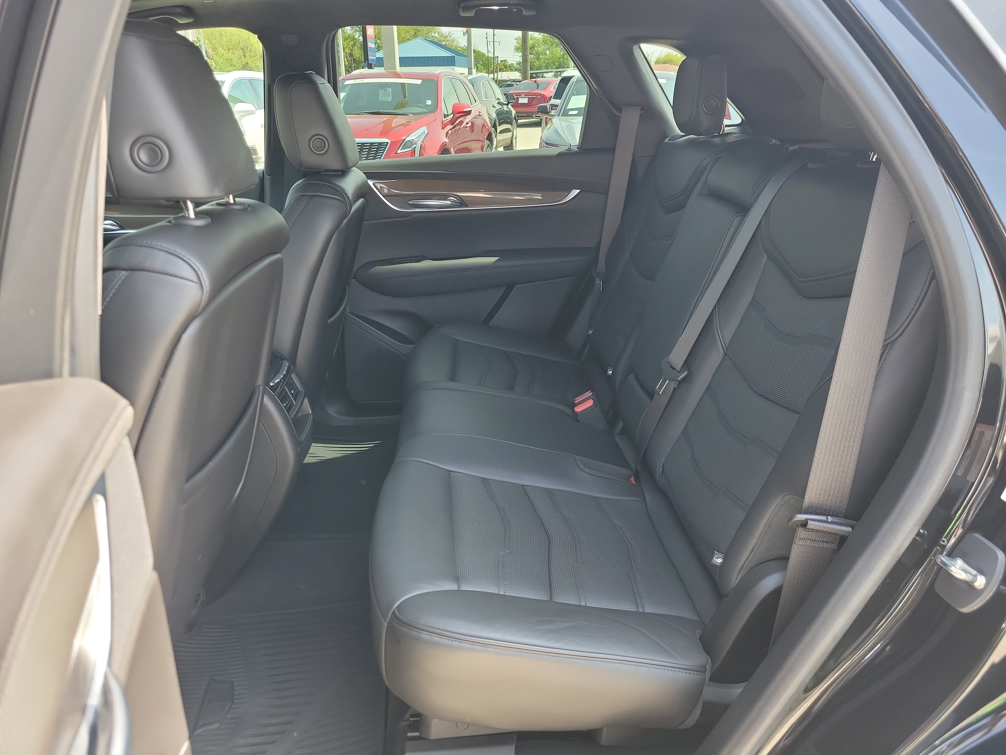 Used 2019 Cadillac XT5 Platinum image 16