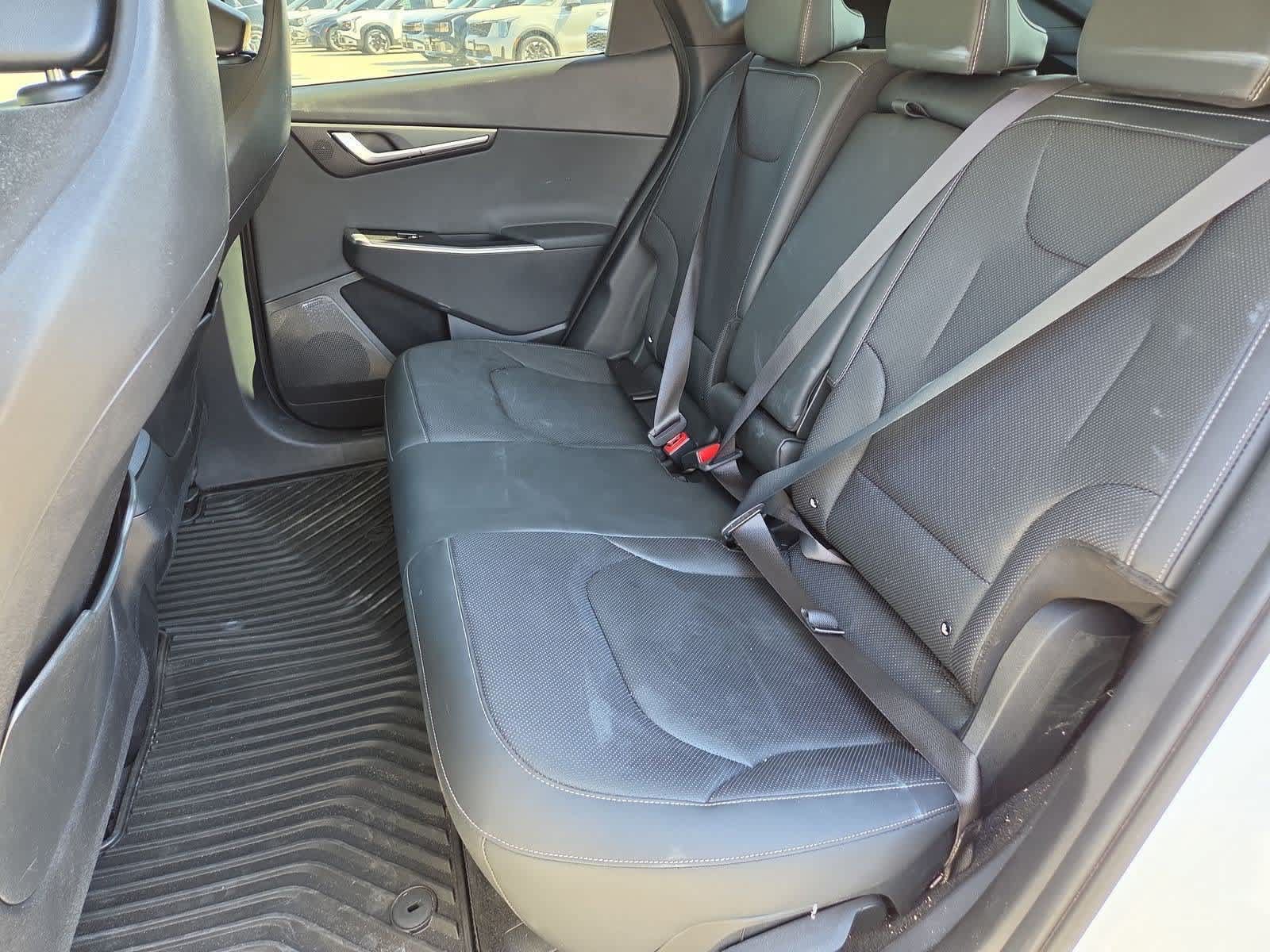 Certified 2022 Kia EV6 Wind RWD image 18