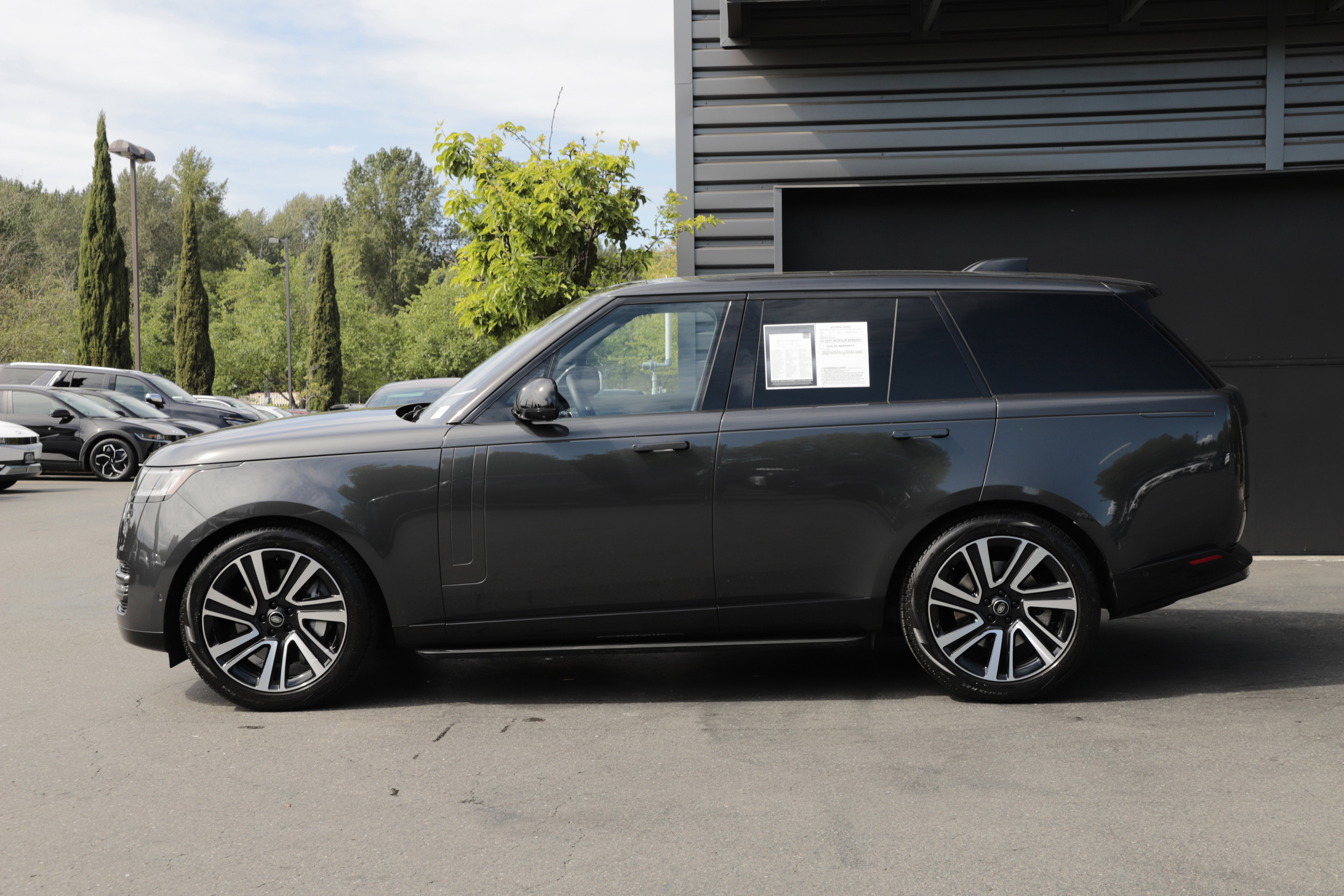 Certified 2023 Land Rover Range Rover SE AWD/4WD image 7