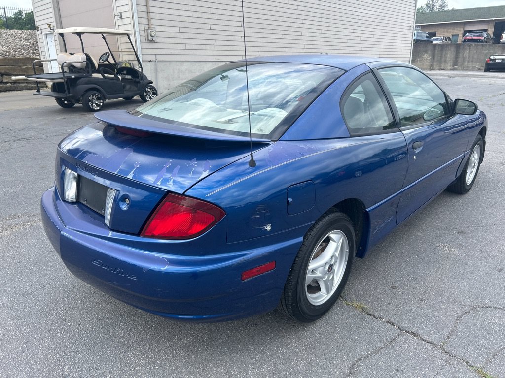 Used 2004 Pontiac Sunfire Coupe w/ 1SB Preferred Equipment Group FWD image 6
