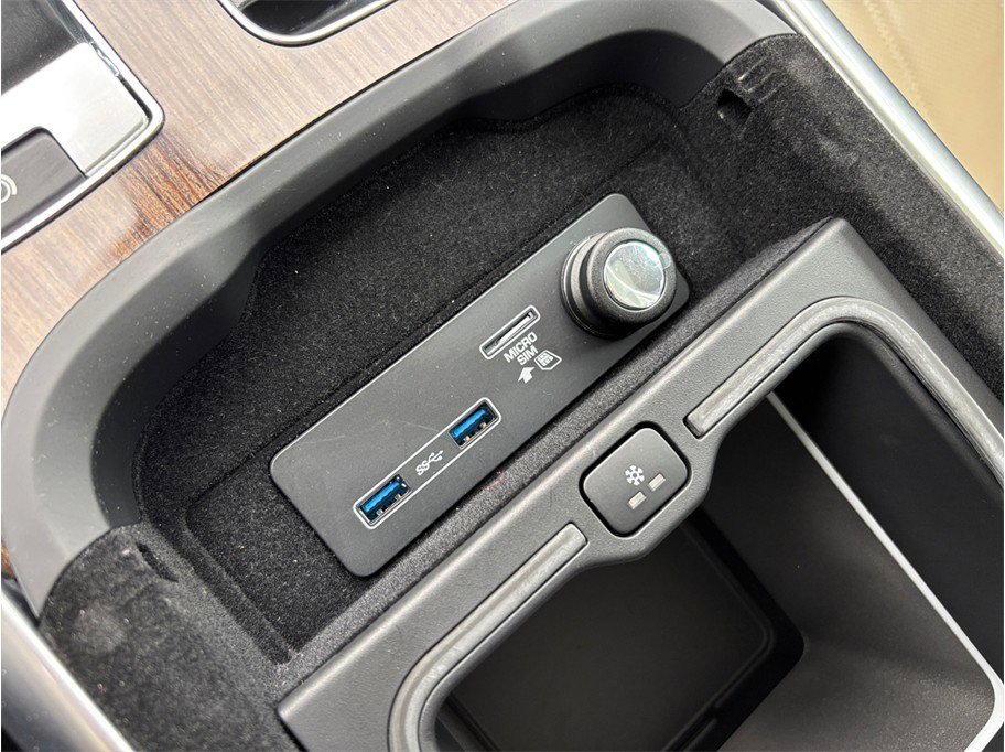 Used 2021 Land Rover Range Rover Sport HSE Silver Edition image 37