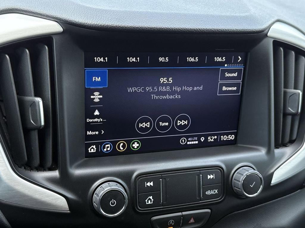 Used 2024 GMC Terrain SLT image 18